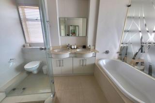 To Let 2 Bedroom Property for Rent in Mouille Point Western Cape